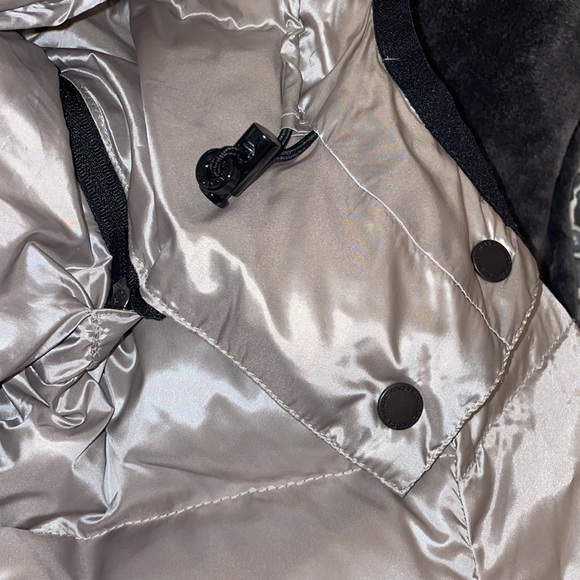 Andrew Marc women’s jacket size small - Picture 10 of 14